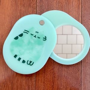 Pusheen Box Spring 2021 Relax Compact Mirror